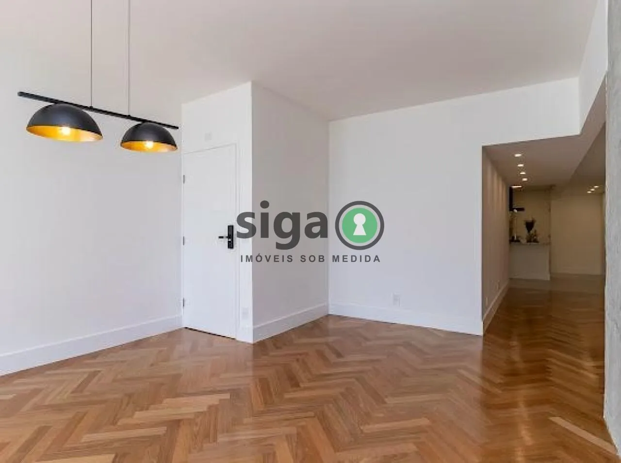 Imagem Apto à Venda com 142m², Cerqueira César reformado, 2 suítes, 2 vagas sem com armários