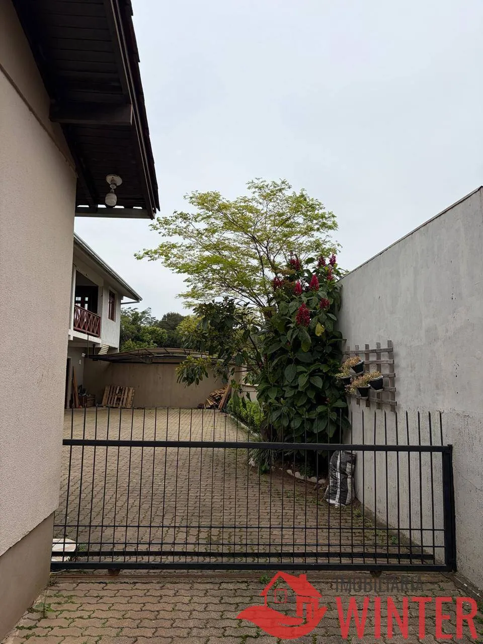 Imagem Casa ampla com ⁠2 dormitórios sendo um deles duplo