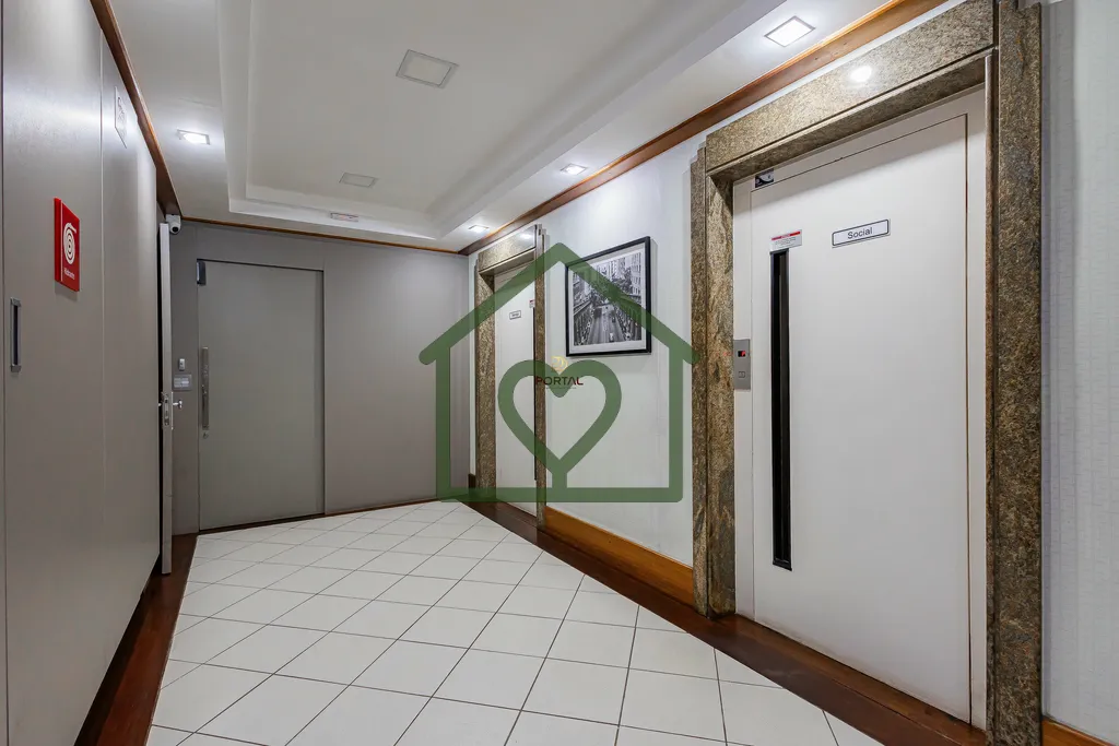 Imagem Apartamento de 3 dormitórios, 1 suíte com 96m² privativos living para dois ambientes, sacada com ...