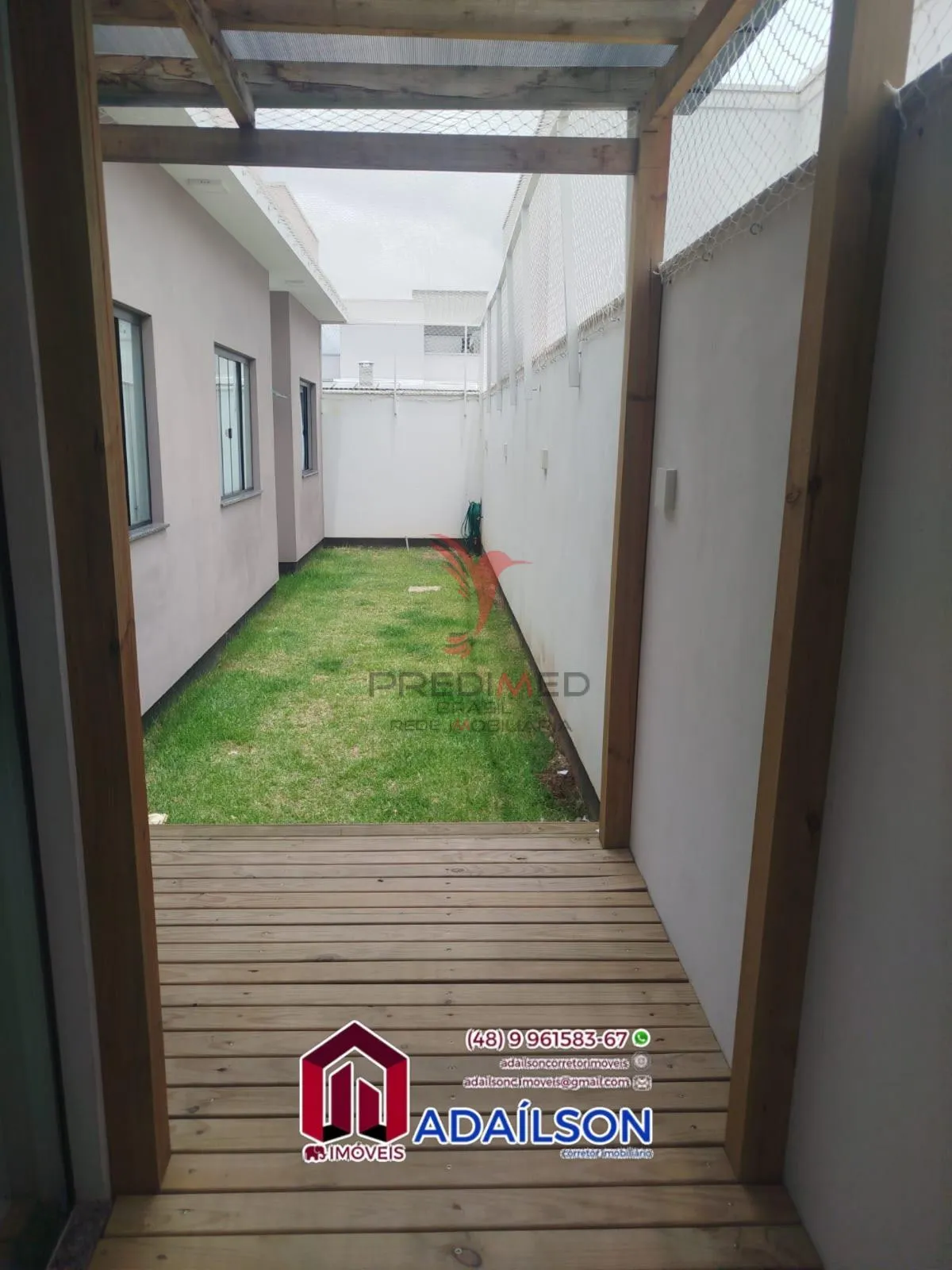 Imagem Casa com 3 Quartos sendo um suíte à venda, 104m² Privativos - 2 vagas Tijucas SC Brasil