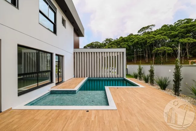 Imagem Linda casa no CALEDÔNIA em Camboriú com 1 Suíte Master + 3