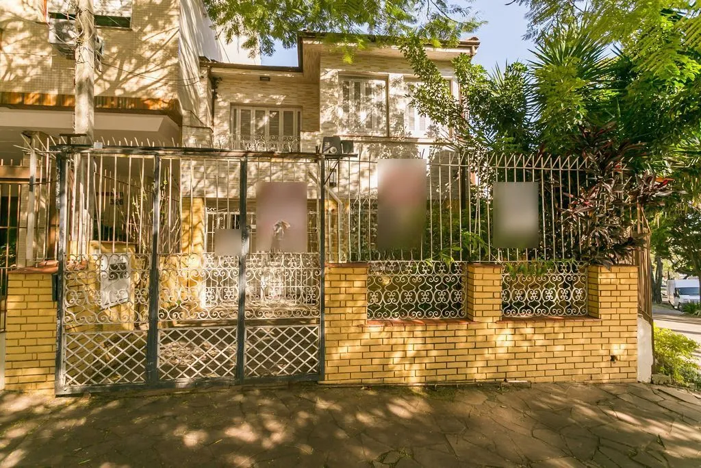 Imagem Casa 4 dorms à venda Rua Sinimbú, Petrópolis - Porto Alegre