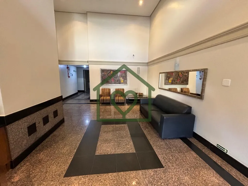 Imagem Viviane Paz Imóveis vende ótimo apartamento mobiliado, com vista panorâmica no Menino Deus, conta...