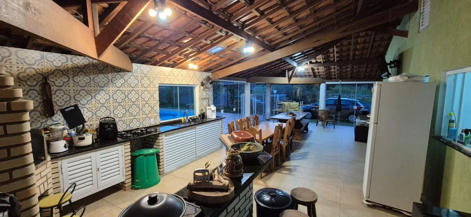Imagem Casa Térrea com Piscina e Área Gourmet no Condomínio Village da Serra - 210m², 3 Dormitórios, 800m² de Terreno