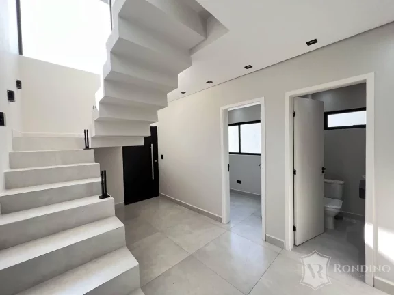 Imagem Casa assobradada em Condomínio Cyrela Landscape, com 03 suítes e piscina