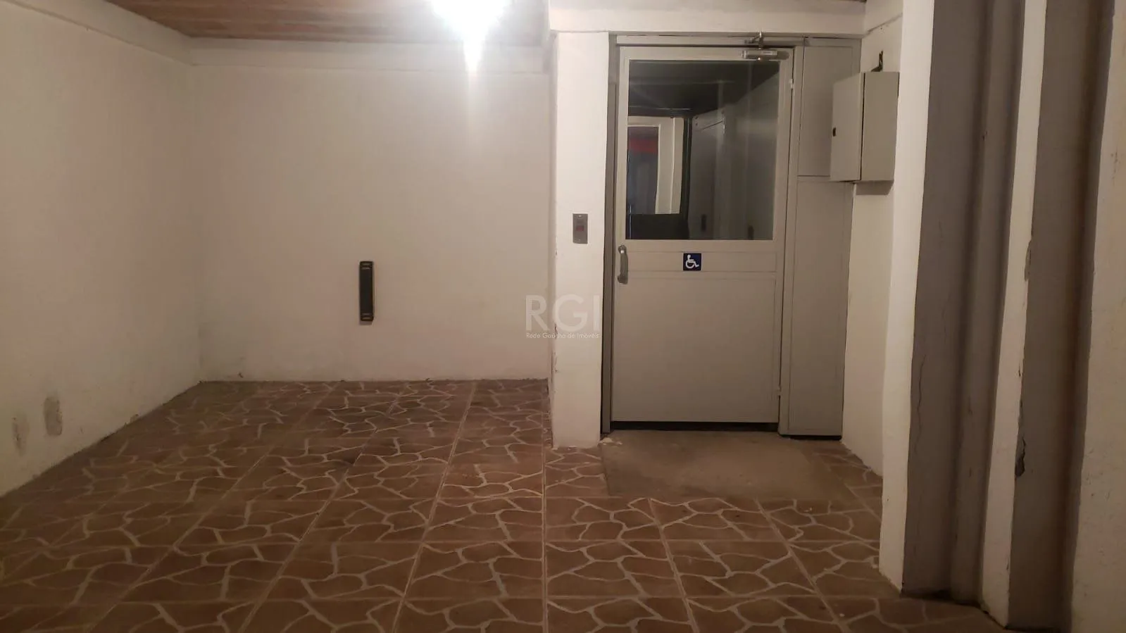 Imagem Predio para Venda - 660m², 0 dormitórios, Sarandi