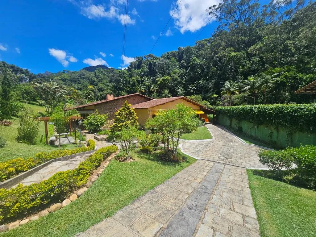 Foto do imóvel Casa em Condomínio para Venda em Teresópolis / RJ em Rua Silva Ramos