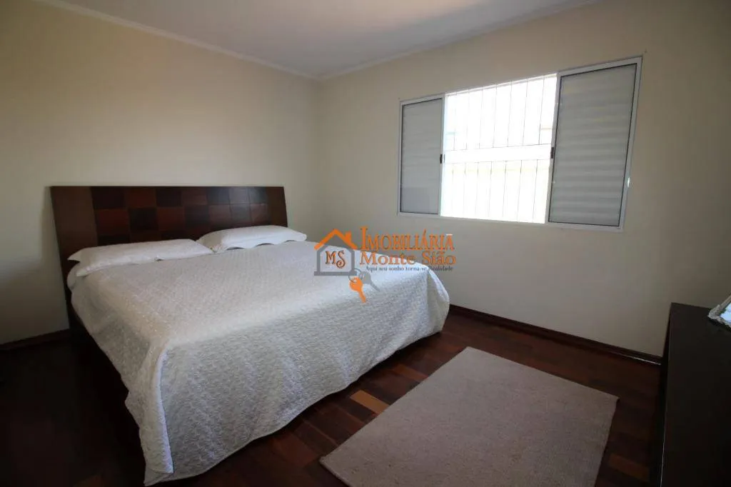 Imagem Sobrado com 3 dormitórios à venda, 235 m² por R$ 980.000,00 - Jardim Santa Cecília - Guarulhos/SP