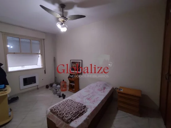 Imagem Belíssimo apartamento em Santos na Ponta da Praia a uma quadra da praia com 3 dormitórios, uma suíte e varanda à venda por R$ 1.012.000,00