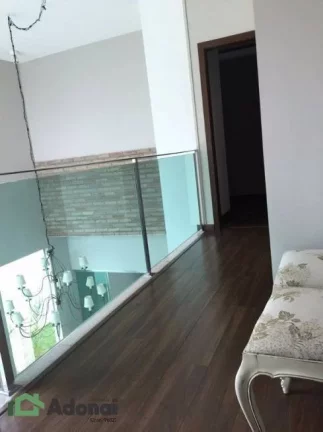 Imagem Sobrado com 4 Quartos e 4 banheiros à Venda, 365 m² por R$ 1.790.000