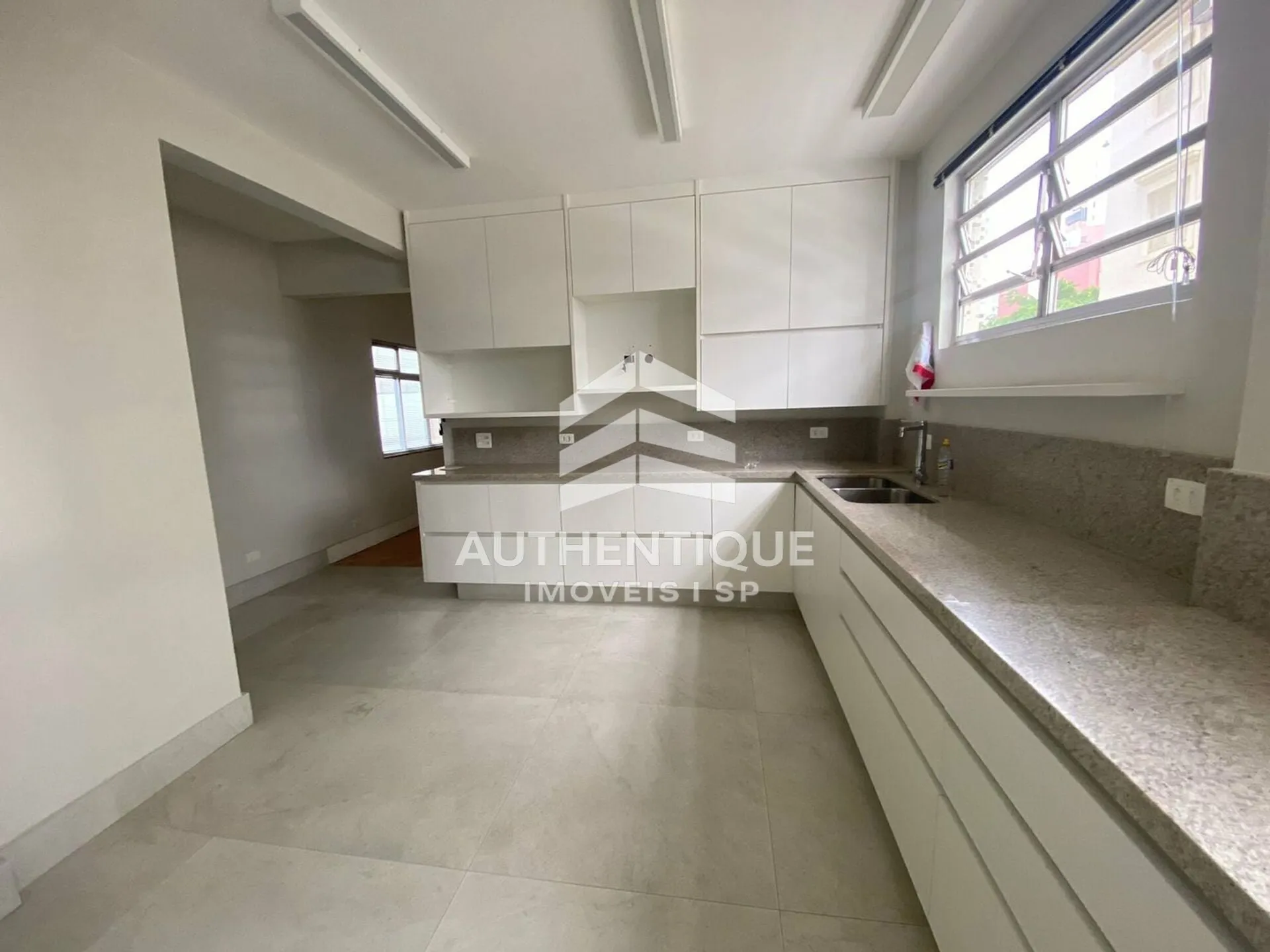 Imagem Claudia - Jardim América - Apartamento à venda no bairro Cerqueira César - São Paulo/SP, Zona Sul