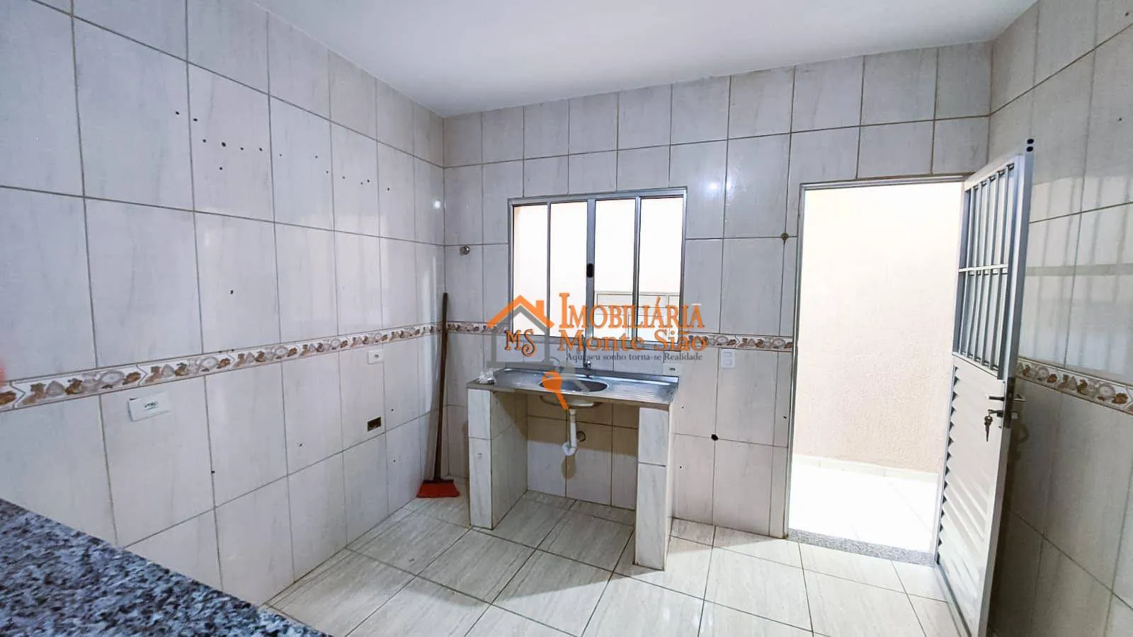 Imagem Casa com 2 dormitórios à venda, 118 m² por R$ 550.000,00 - Vila Hulda - Guarulhos/SP