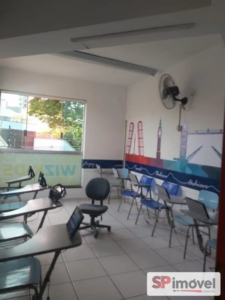 Imagem Locação de Prédio Comercial na Santa Terezinha, Santo André-SP: 2 Banheiros e 360,00 m² de Área.