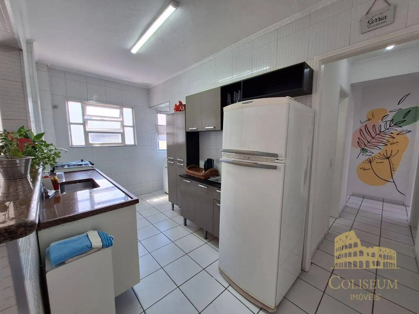 Imagem Apartamento com 3 dormitórios à venda, 102 m² por R$ 380.000,00 - Vila Assunção - Praia Grande/SP