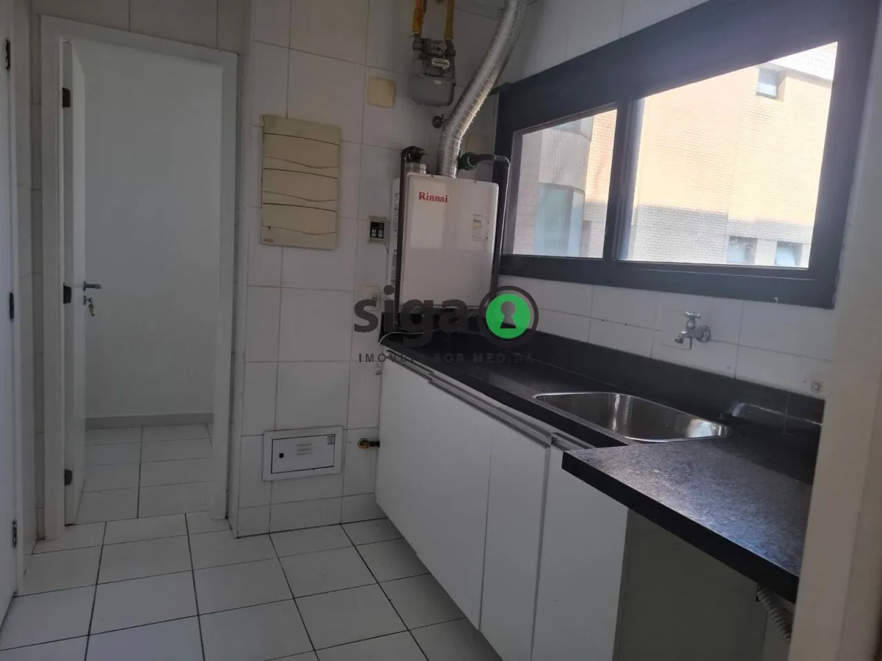 Imagem Cobertura de Luxo no Condomínio Villagio Panamby, Sofisticação, Conforto e Vista Deslumbrante