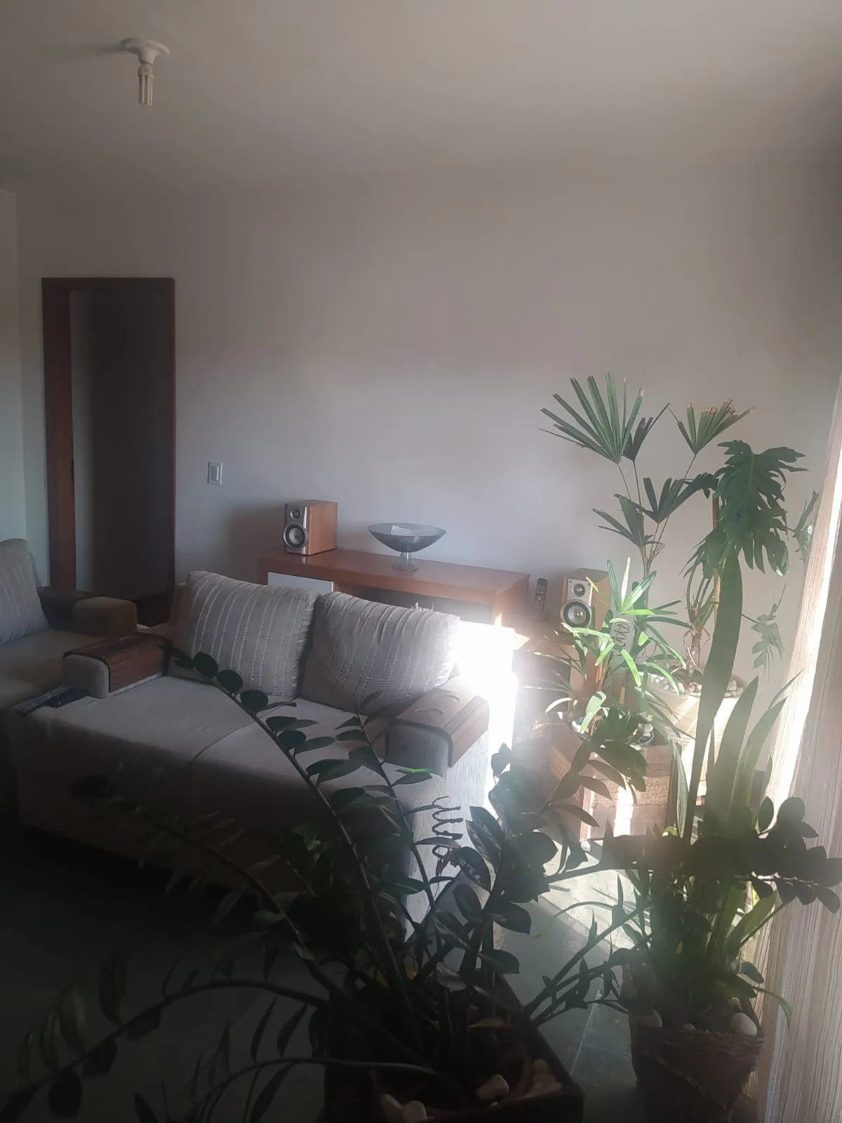 Imagem Amplo apartamento - Jardim Simus