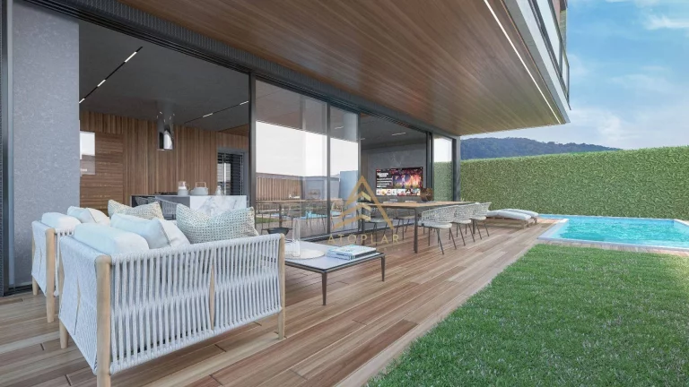 Imagem Casa com 4 dormitórios à venda, 298 m² por R$ 6.890.000,00 - Praia do Estaleiro - Balneário Camboriú/SC