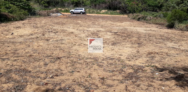 Terreno à Venda, 760 m² em Candelária - Natal