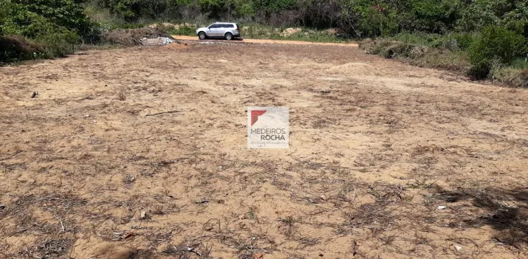Terreno à Venda, 760 m² em Candelária - Natal