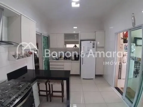 Imagem Belíssima Casa de Condomínio à Venda no Villa Lobos em Paulínia.