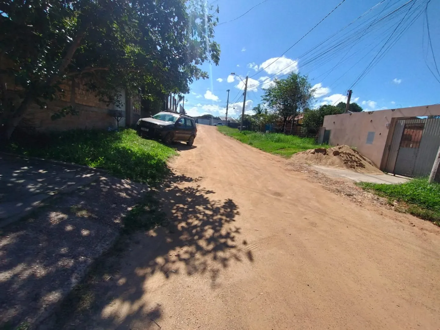 Imagem Casa com quintal a venda no bairro Tarumã em Viamão