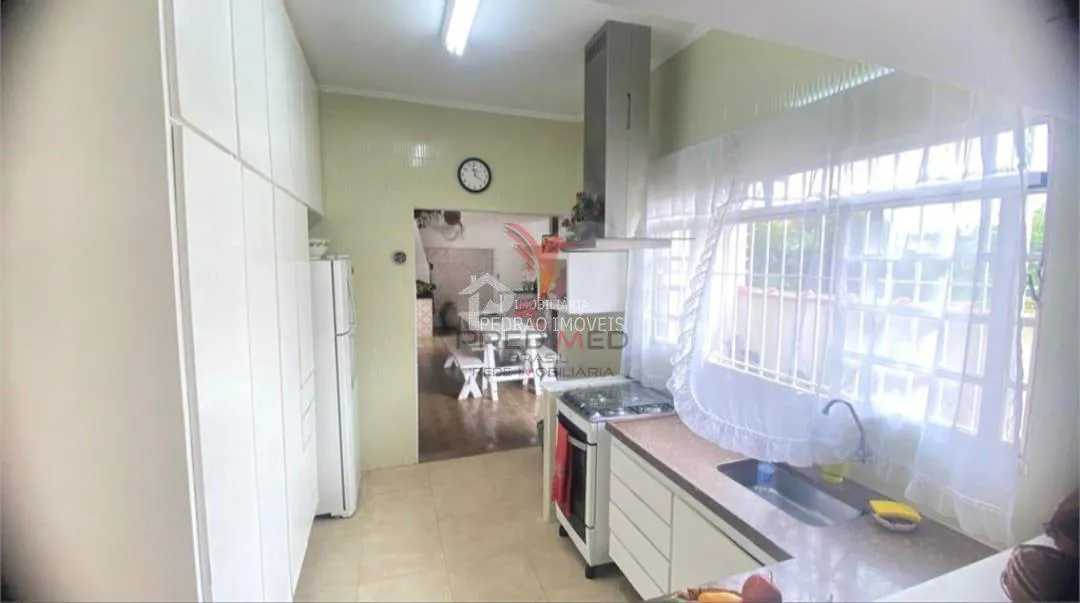 Imagem Casa de 3 quartos, 186m² no bairro Parque Residencial São José, em Lençóis Paulista