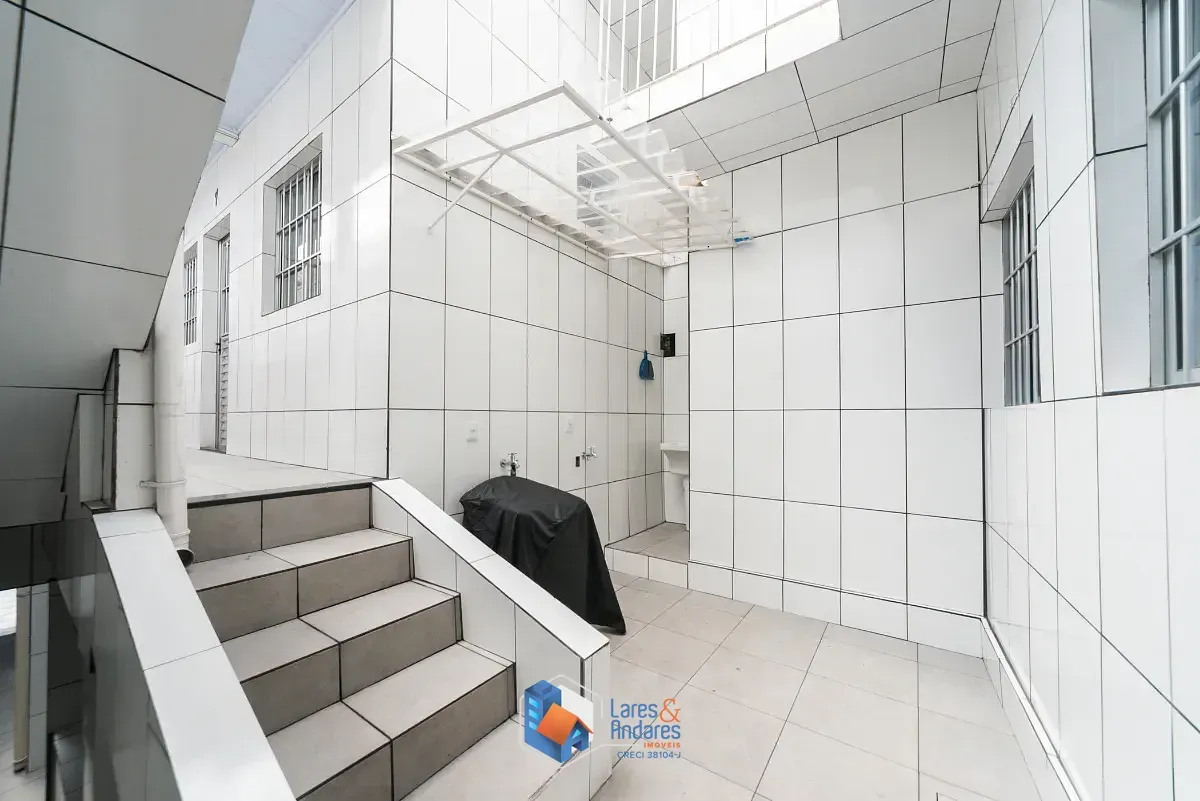 Imagem Casa para venda em Cambuci com 11 quartos, 348m²