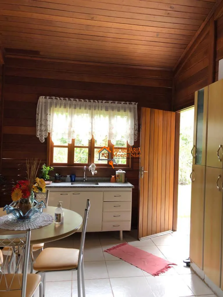 Imagem Casa com 6 dormitórios à venda, 300 m² por R$ 1.290.000,00 - Fazenda Velha - Arujá/SP