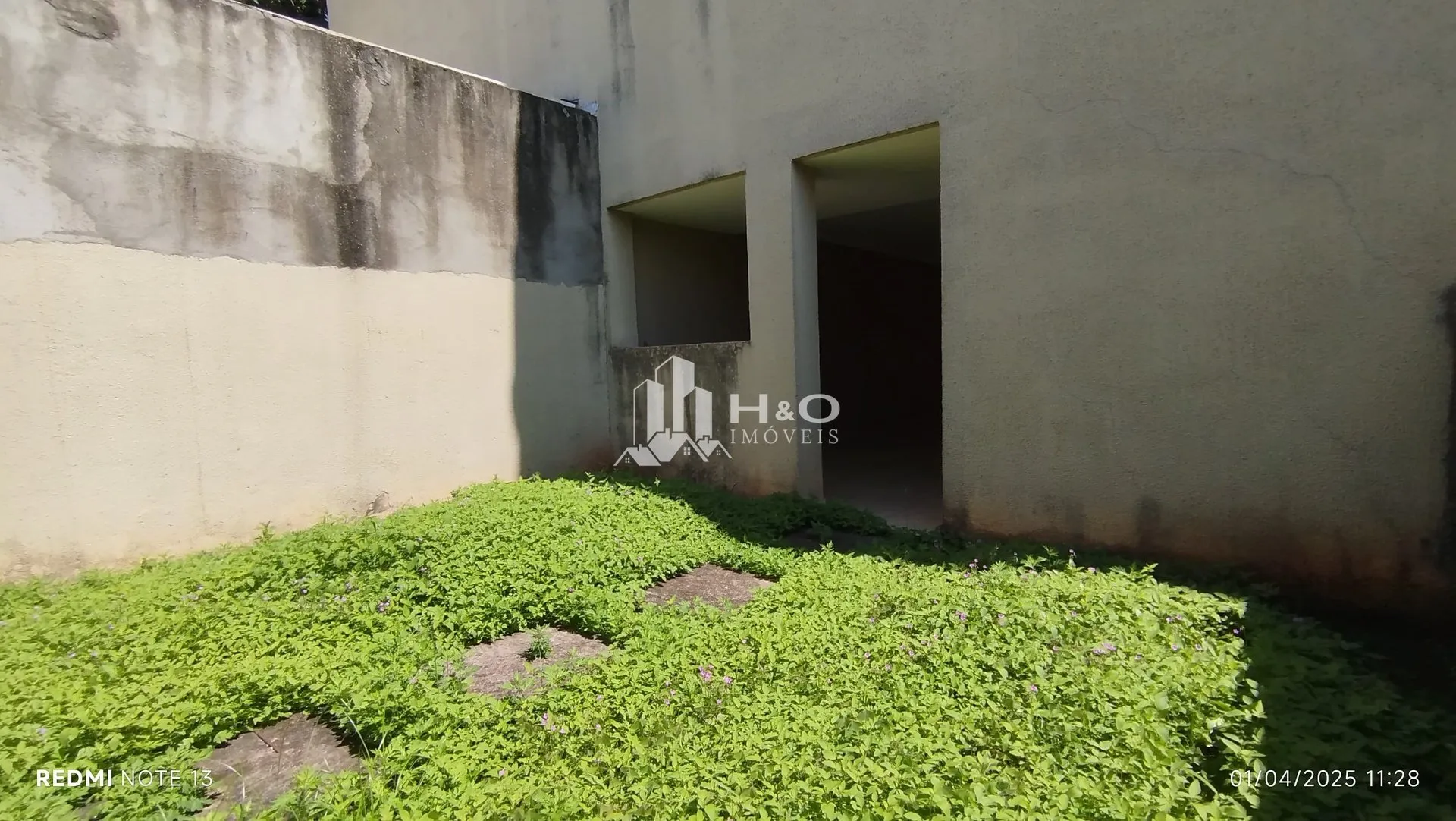 Imagem Oportunidade, Sobrado para venda com 105 metros quadrados com 2 quartos em Vila Carmosina - São Paulo - SP