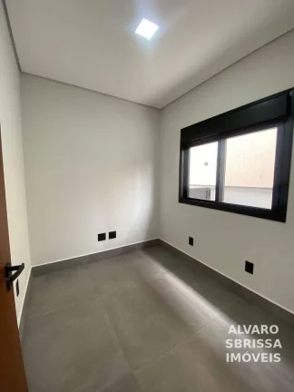 Imagem Linda casa com três suítes no condomínio Bandeirantes em Salto SP