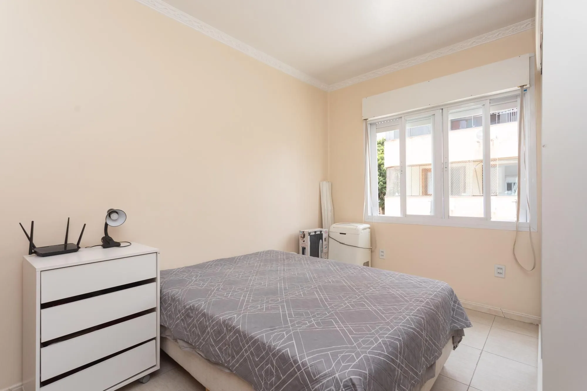 Imagem Apartamento 3 Dormitórios com Suíte e Garagem na Cidade Baixa - Próximo à Redenção