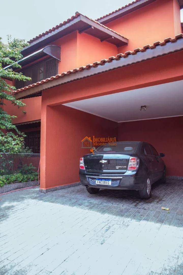Imagem Sobrado com 4 dormitórios à venda, 400 m² por R$ 1.400.000,00 - Jardim Tranqüilidade - Guarulhos/SP