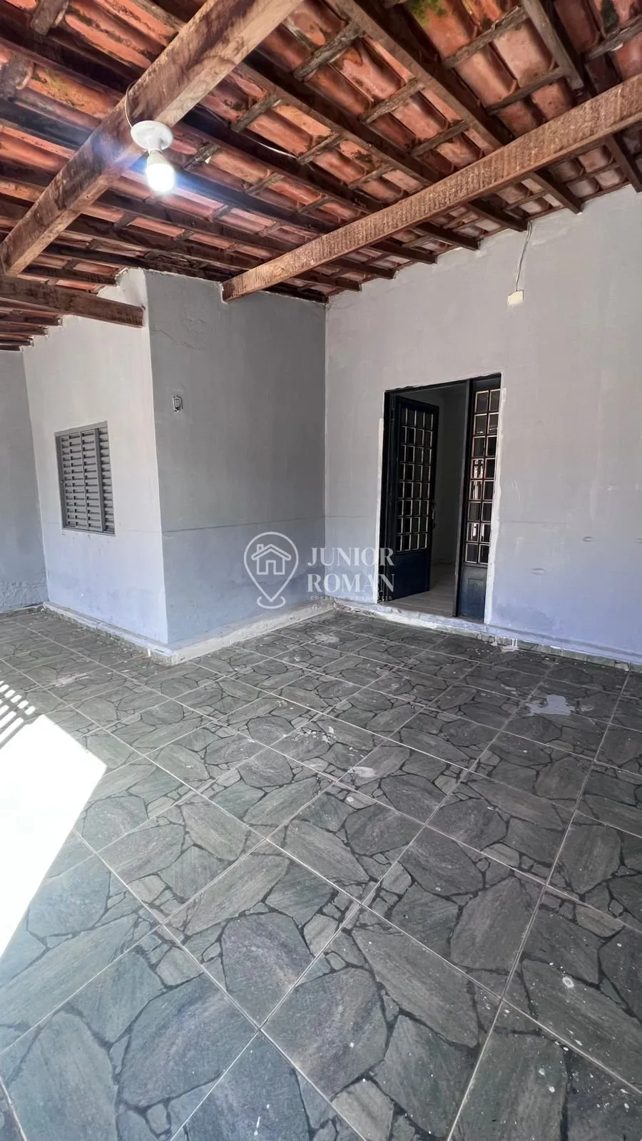 Imagem CASA 03 DORM 210M2 l PORTÃO ELETRICO - VILA DOS FUNCIONÁRIOS - BARREIRAS/BA