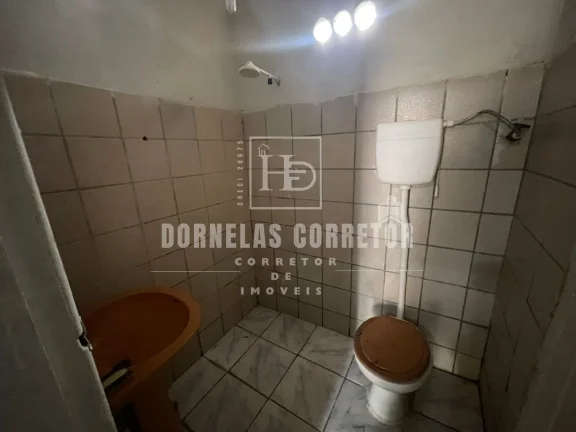 Imagem TERRENO COM 2 CASAS, 2 QUARTOS, 1 WC, ÁREA DE SERVIÇO E QUINTAL