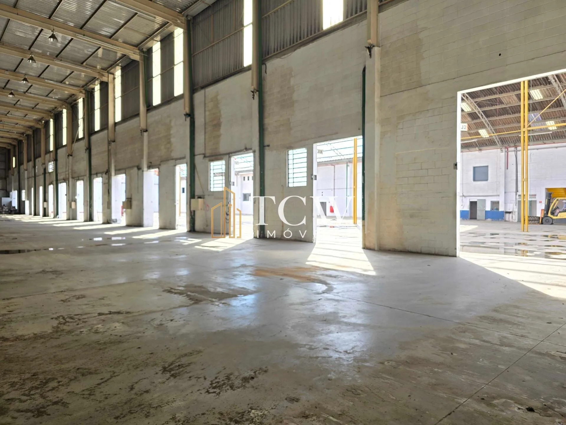 Imagem Galpão Logístico para Locação em Guarulhos | 6.500 m² | Próximo à Rodovia Presidente Dutra e Ayrton Senna