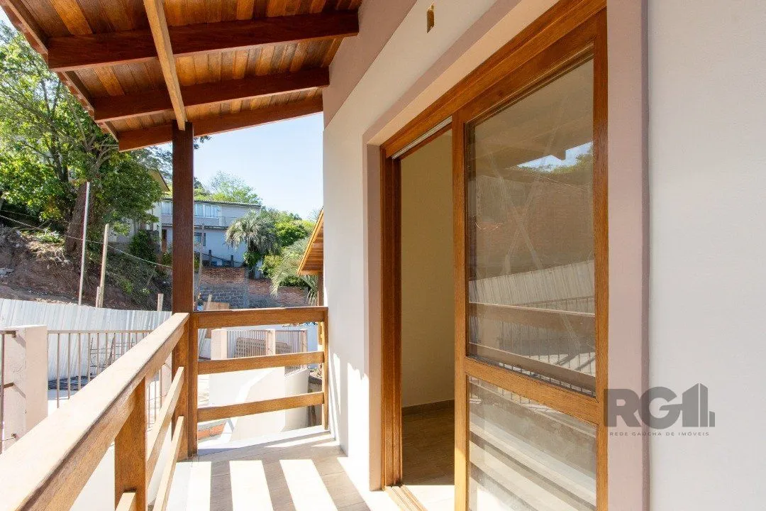 Imagem LINDA CASA EM CONDOMÍNIO JUNTO À NATUREZA