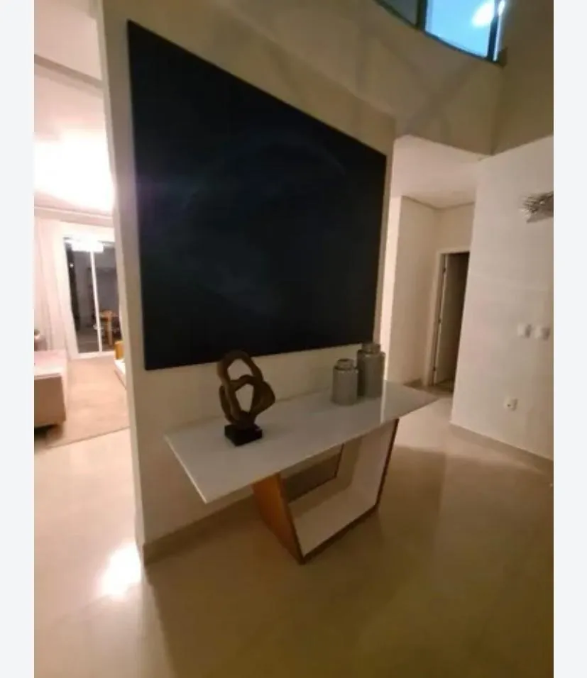 Imagem Casa Alto Padrão Localizada no Condominio Vila dos Inglezes.