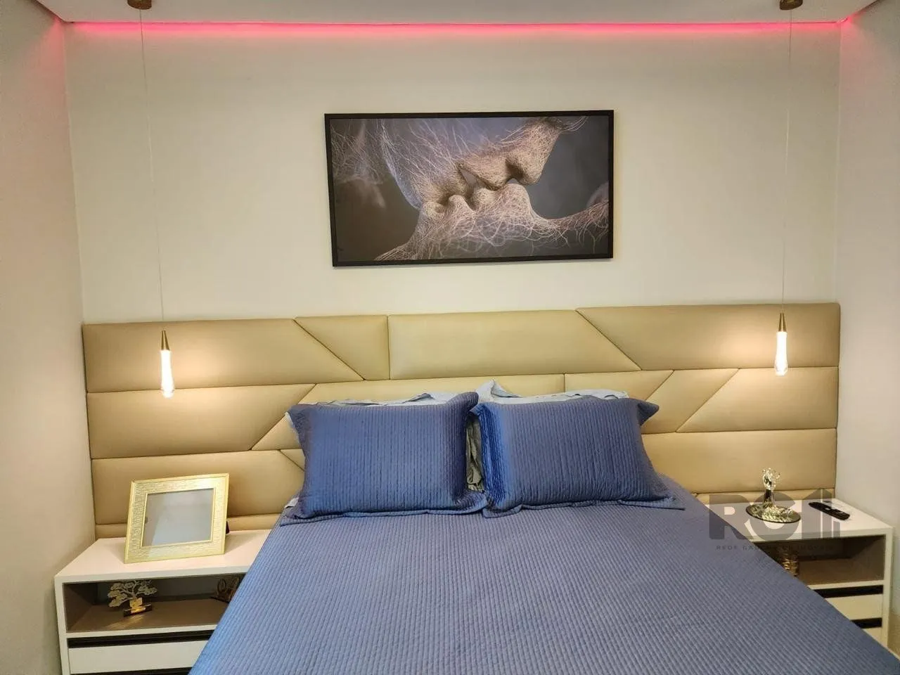 Imagem Casa em condomínio, 3 dorms, 1 suíte, 2 vagas bairro vale Ville