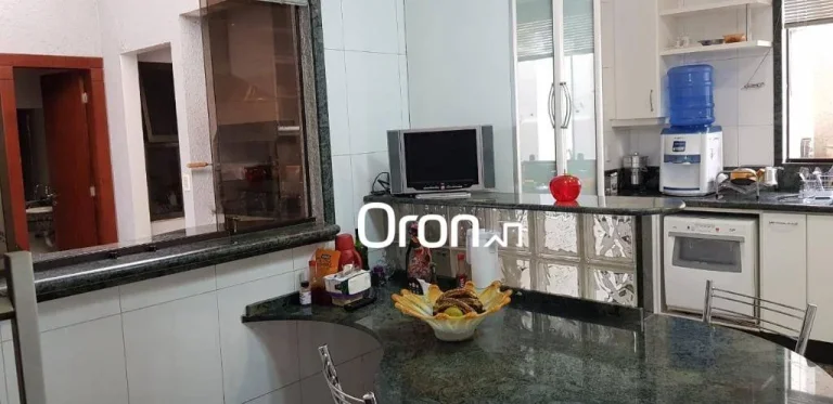Imagem Sobrado à venda, 314 m² por R$ 1.300.000,00 - Setor dos Funcionários - Goiânia/GO