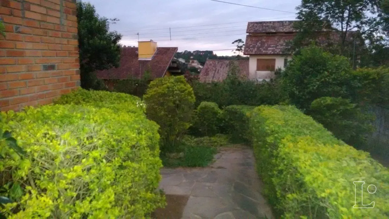 Imagem Casa para Venda - 250m², 3 dormitórios, sendo 1 suites, 4 vagas - Taruma