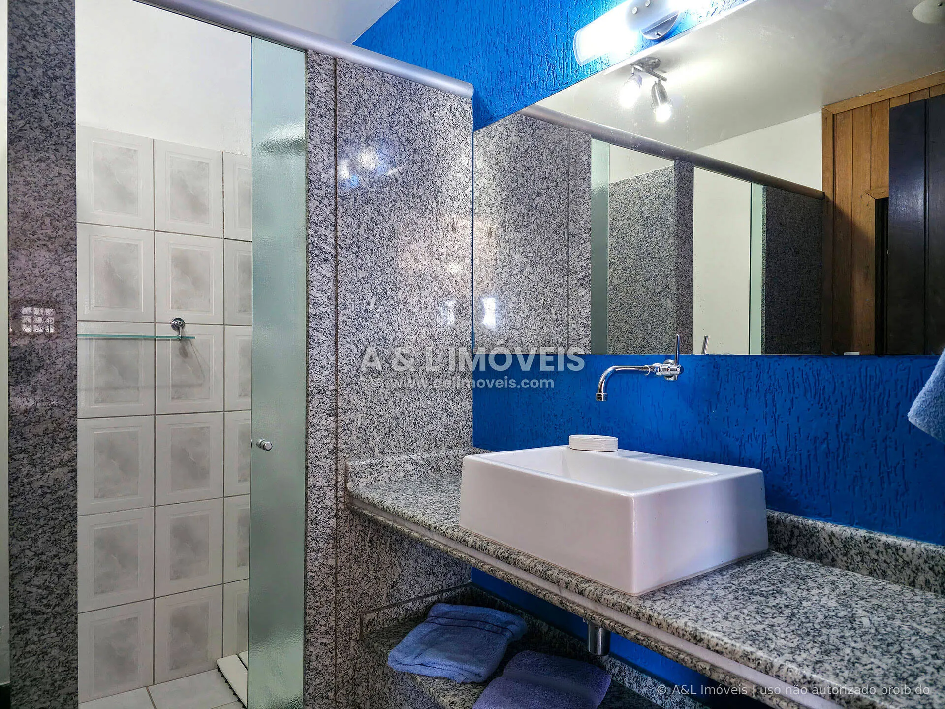 Imagem Casa à venda no Portal do Capivari com 5 dormitórios e 3 suítes
