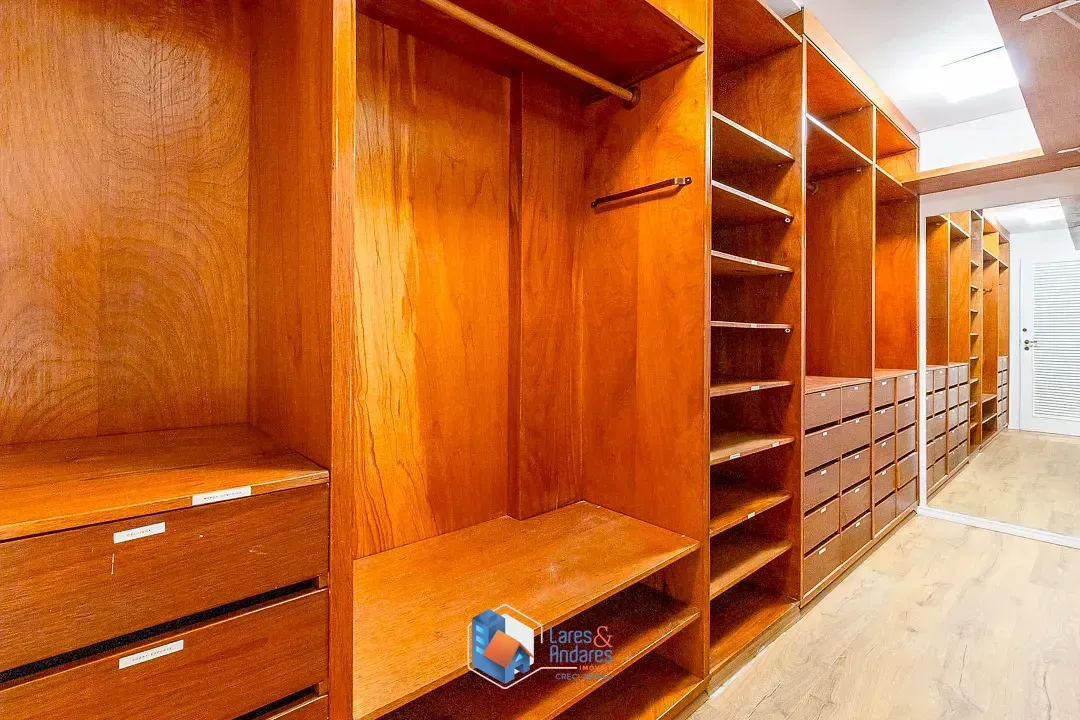 Imagem Duplex para venda em Pinheiros com 2 quartos, sendo 2 suítes, 132m²