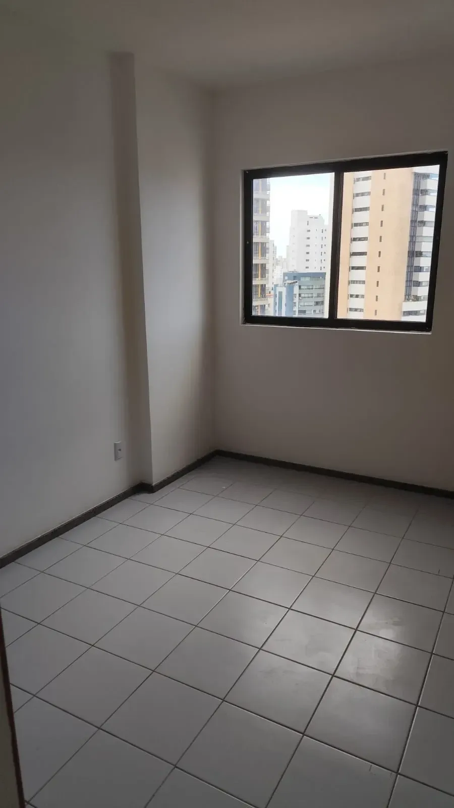 Imagem Apartamento com 1 Quarto para Alugar, 56 m² em Pituba - Salvador