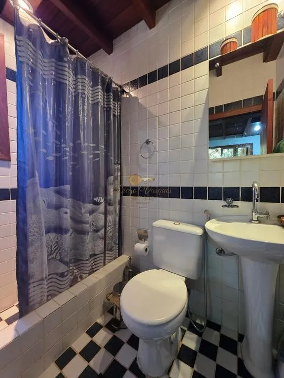 Imagem Casa em Condomínio para Venda em Teresópolis / RJ no bairro Prata