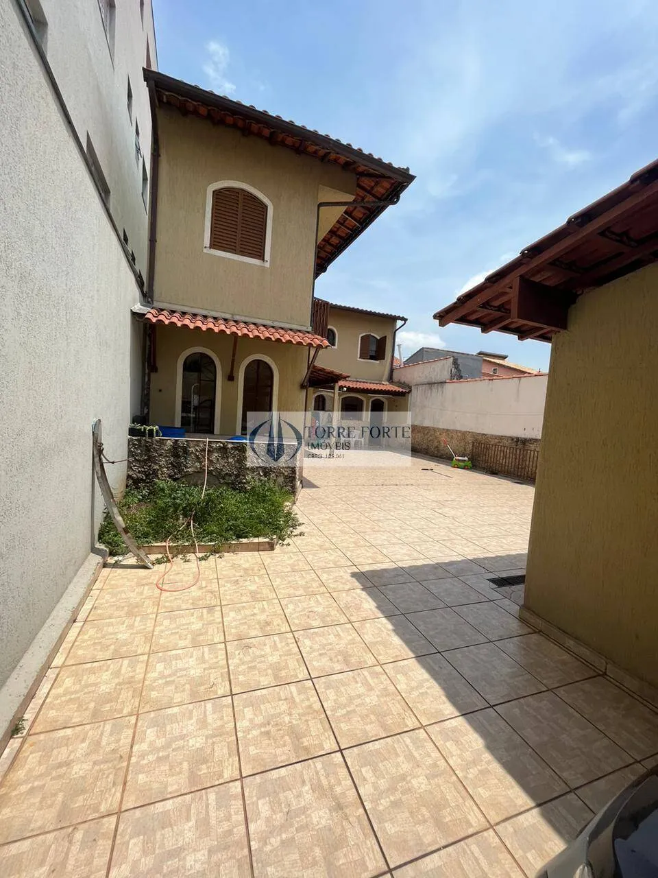 Imagem Sobrado com 3 dormitorios 1 suite com 5 vagas no Jardim Aricanduva