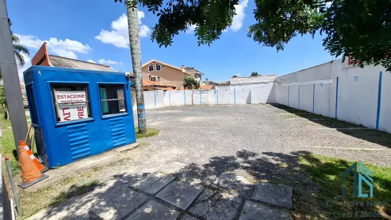 Imagem Imóvel comercial com estacionamento a venda, no Jardim Botânico em Curitiba PR