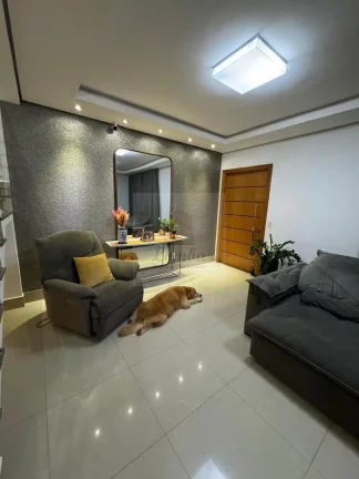 Imagem Casa em Condomínio de Luxo em Cuiabá-MT - 3 Quartos, 1 Suíte, 3 Salas, 2 Banheiros, 2 Vagas de Garagem - 158m². Venha Conferir!