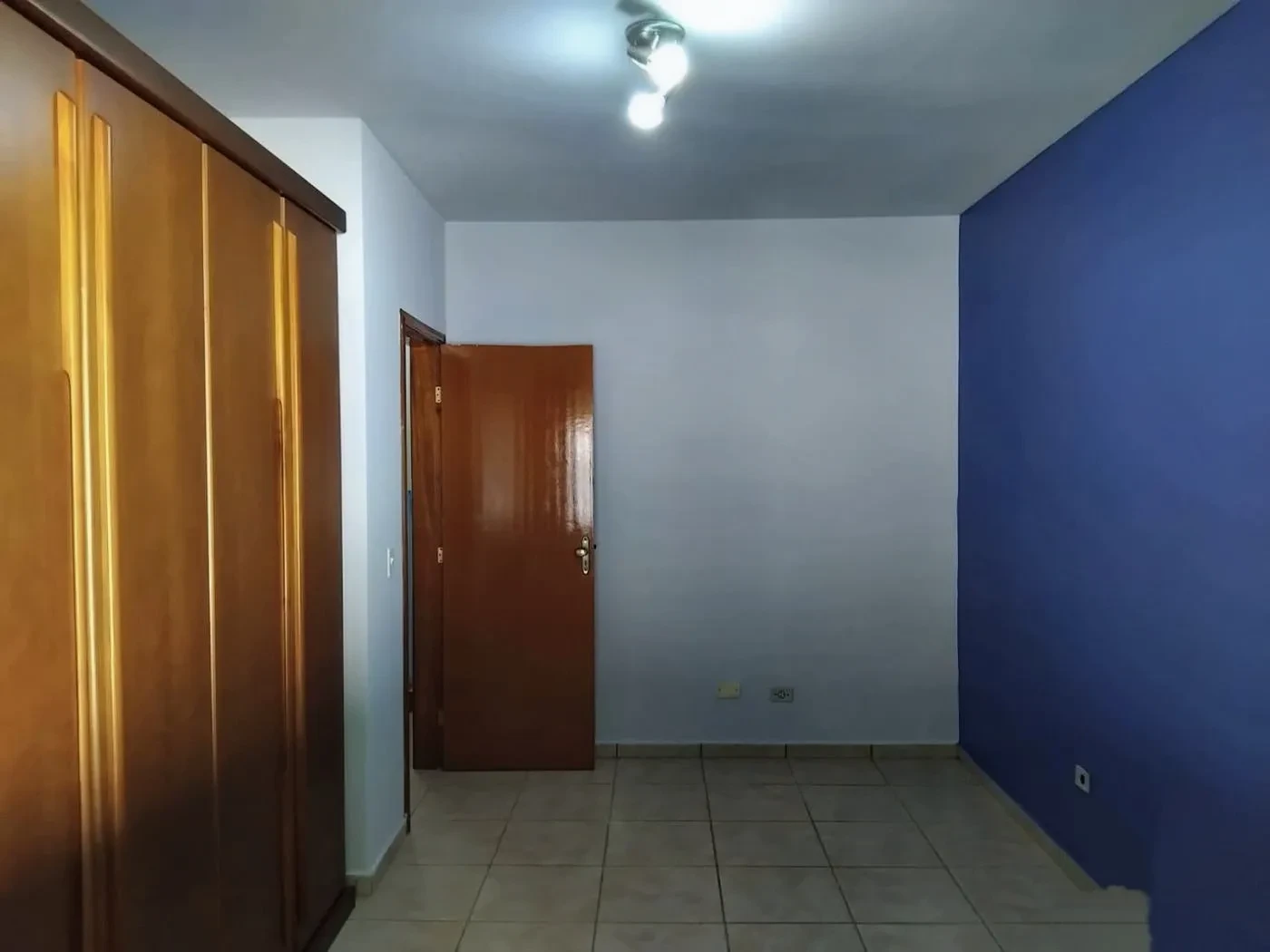 Imagem Casa de Condomínio com 3 Quartos à Venda, 19528 m² em Embu Colonial - Embu das Artes