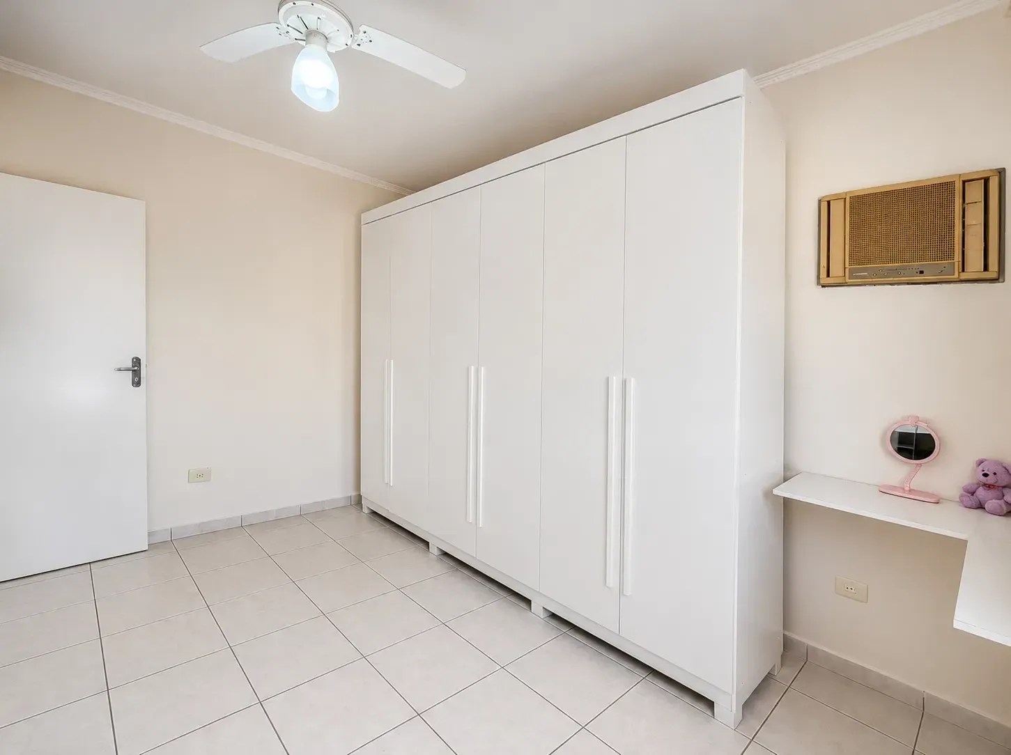 Imagem Apartamento com 2 Quartos à Venda, 66 metros em Jardim Casqueiro - Cubatão