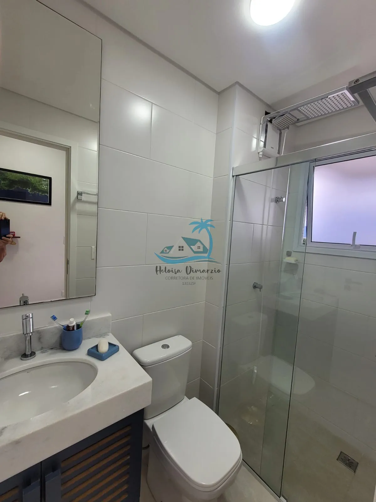 Imagem Maravilhoso apartamento com belíssima vista para o mar, disponível para venda no Itaguá em Ubatuba, a 250 metros do mar.